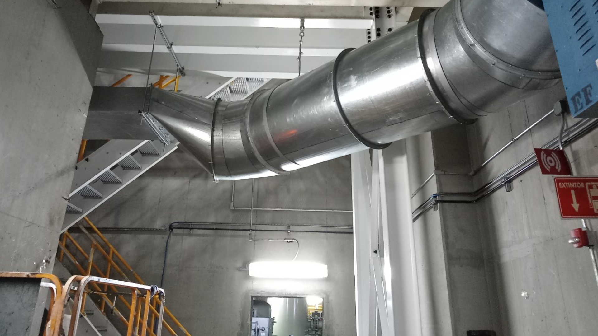 instalación de ductos de ventilación, 2023